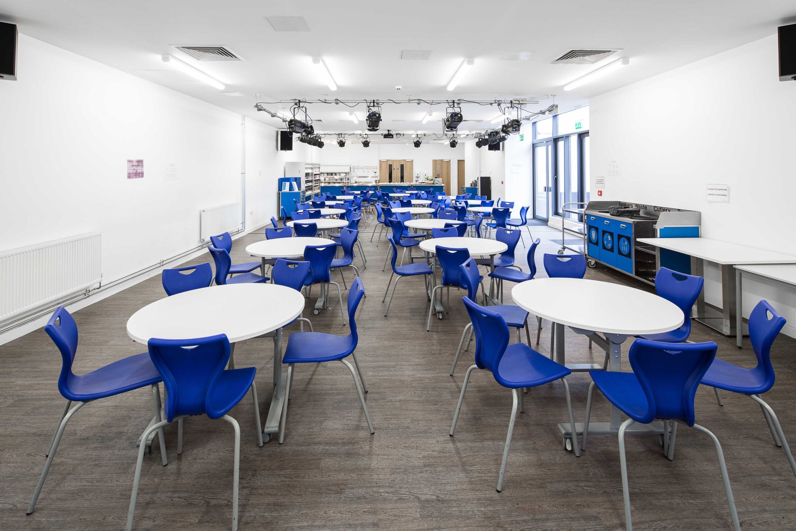 Premium PU Edge Circular Tilt Top Table