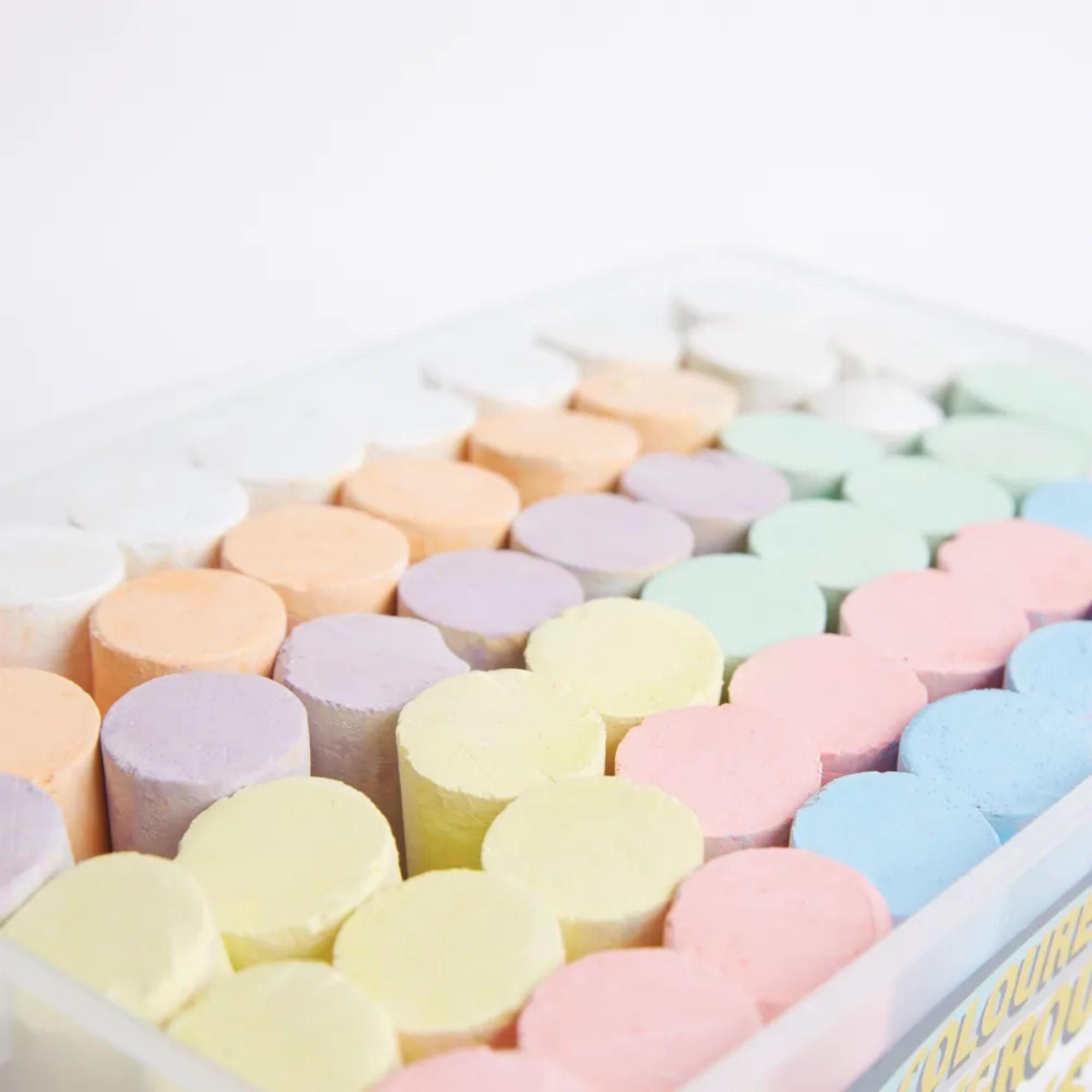 White/Coloured Playground Chalk - Tub of 52
